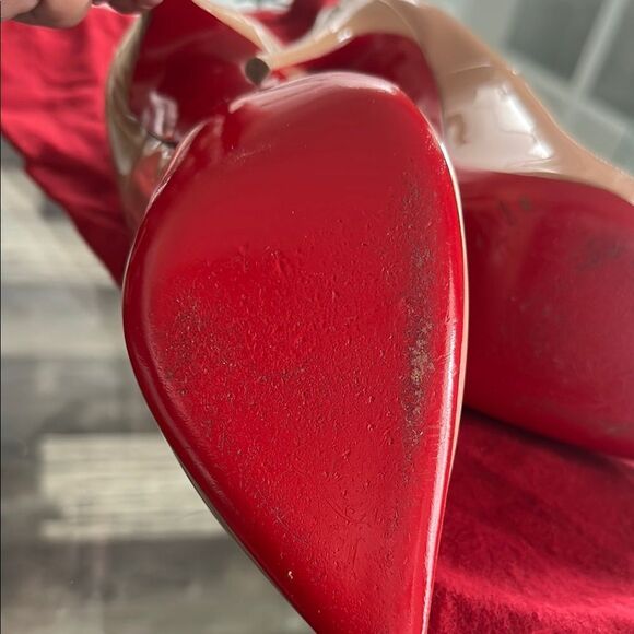 Christian Louboutin Nude Patent Leather Pumps - Picture 7 of 8